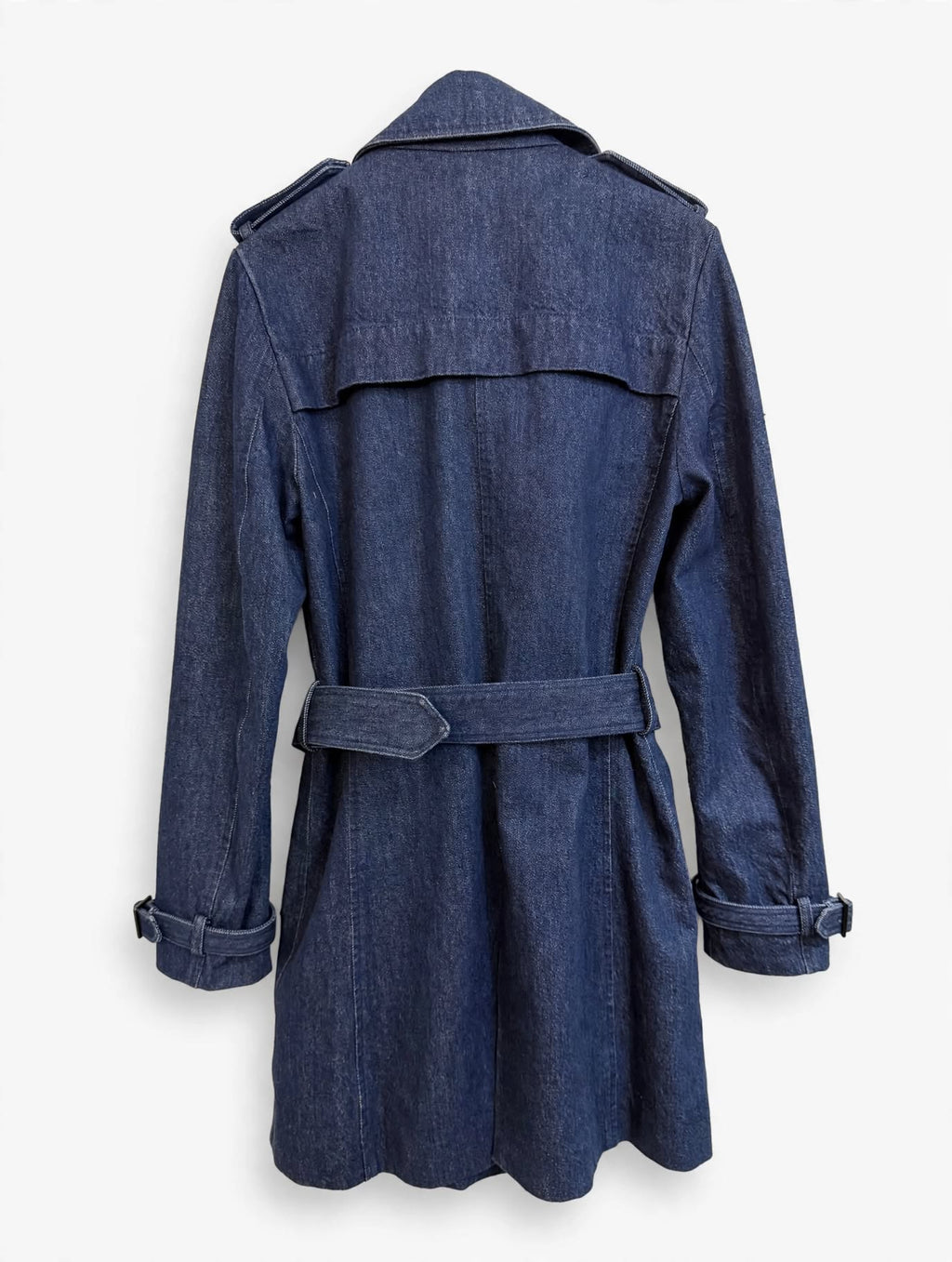 Closed Trenchcoat