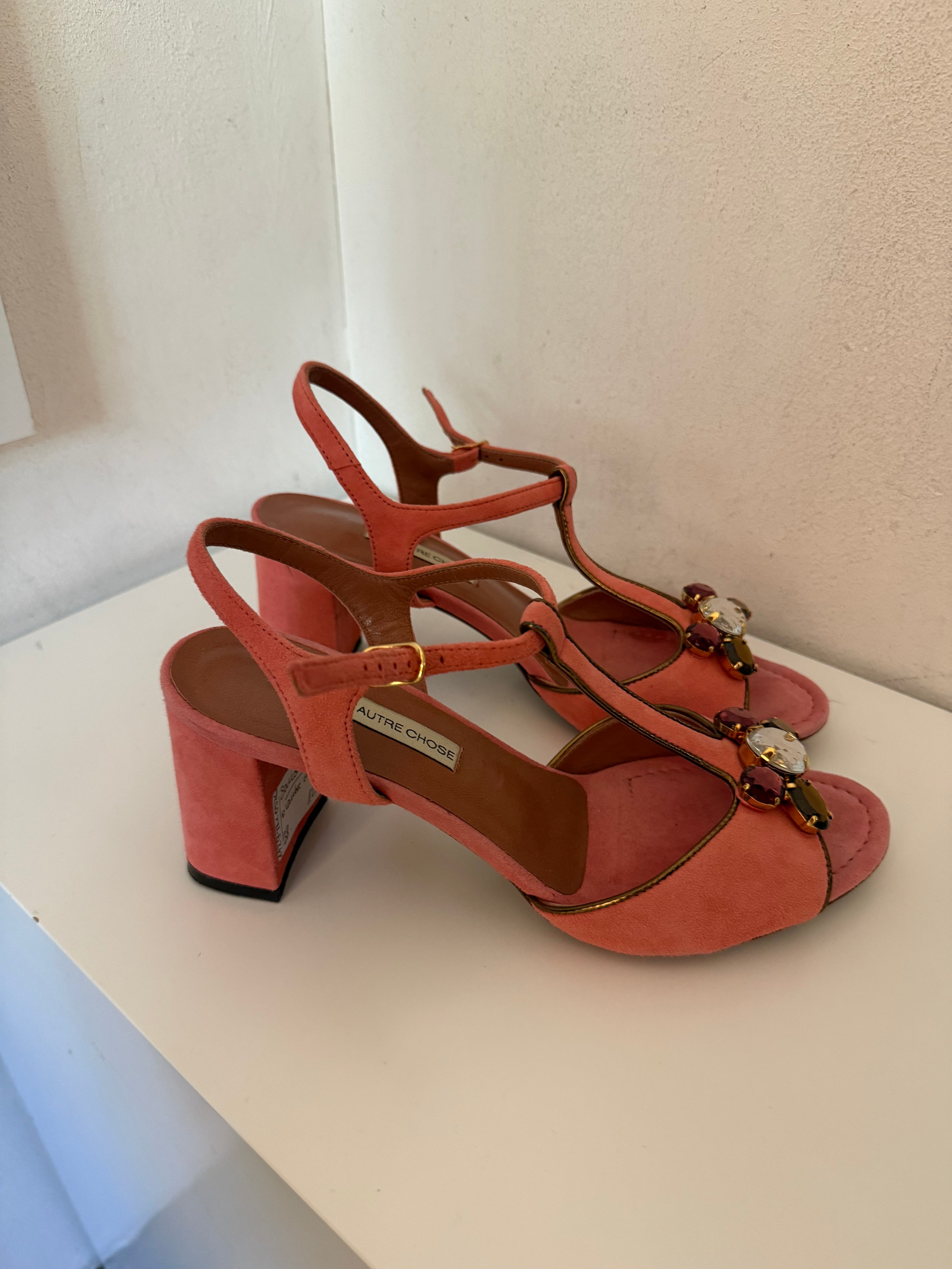 O ˋ lautre Chose Sandalen